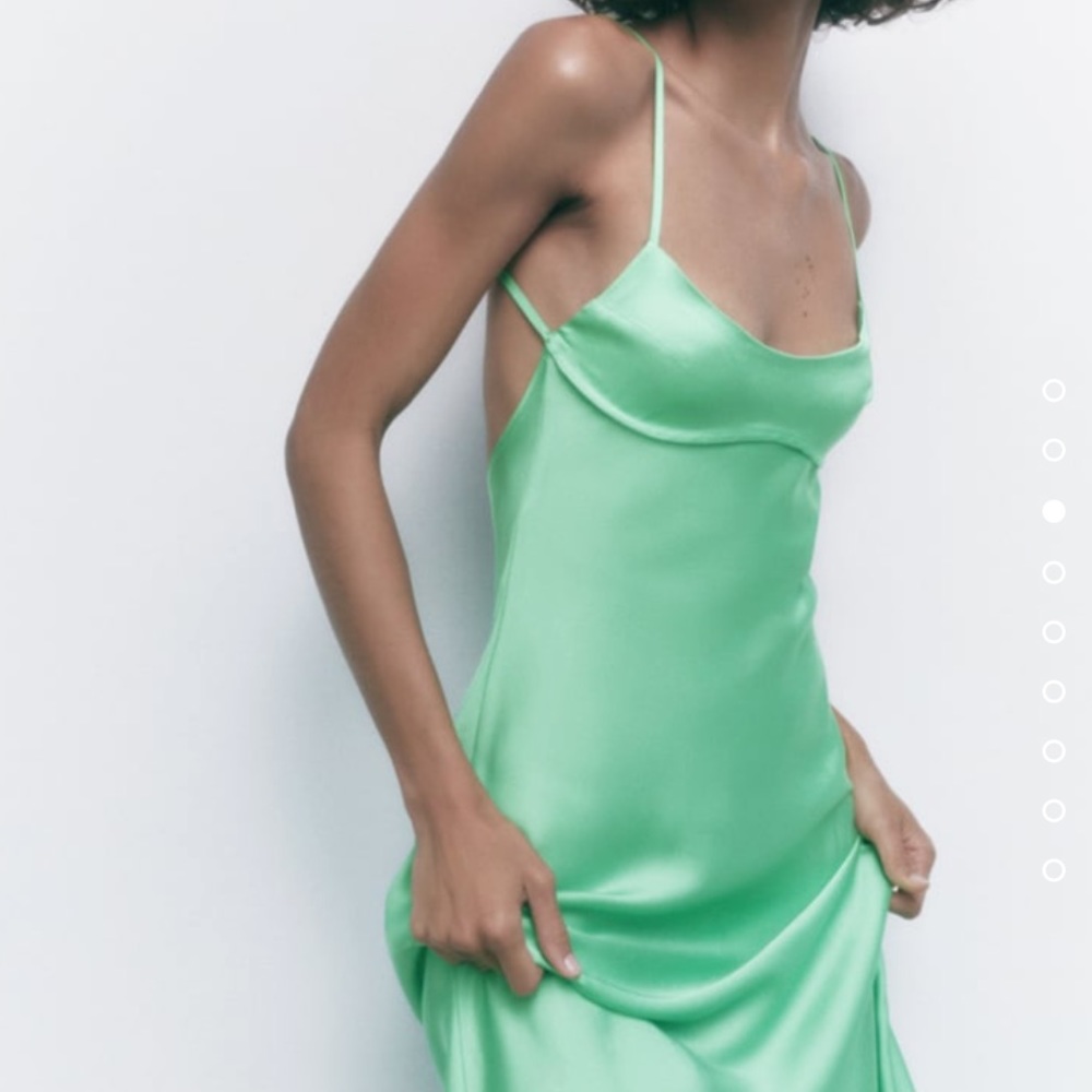 Zara satin effect cut out dress ๐ค - Picture 3 of 7